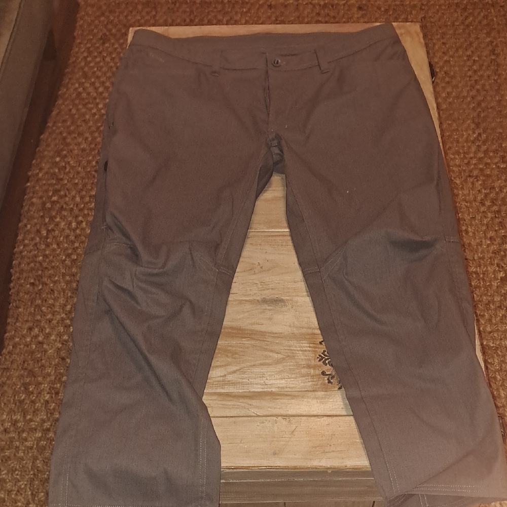 Under Armour Gray Chinos Versatile Cotton-Blend - Picture 1 of 4